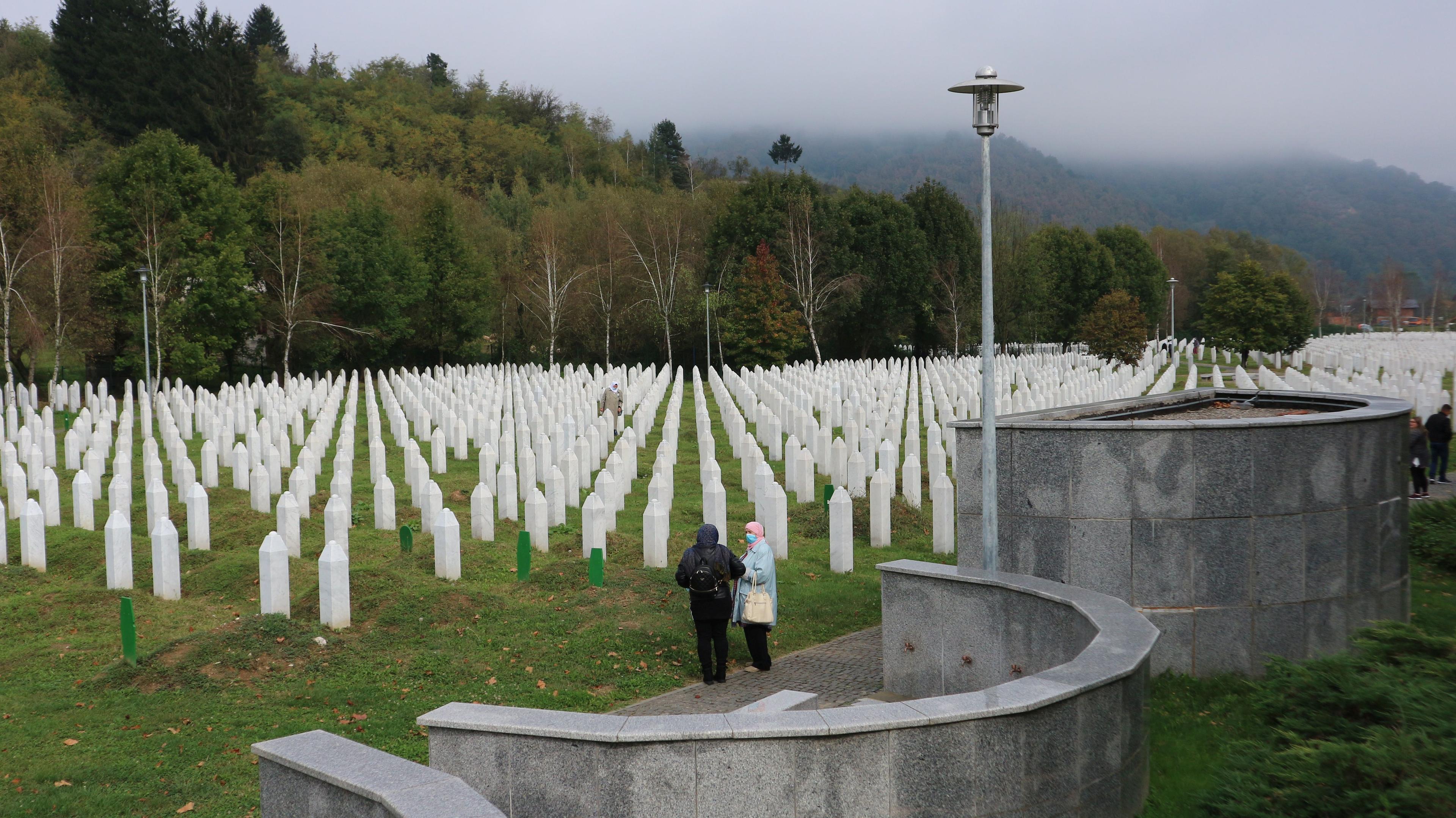 Puštanjem ratnog izvještaja Nine Ćatića u Srebrenici obilježen Svjetski dan radija