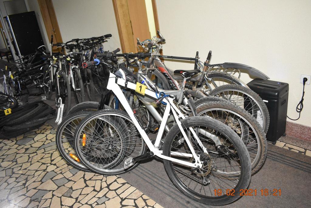 Ukrao 20 bicikala - Avaz
