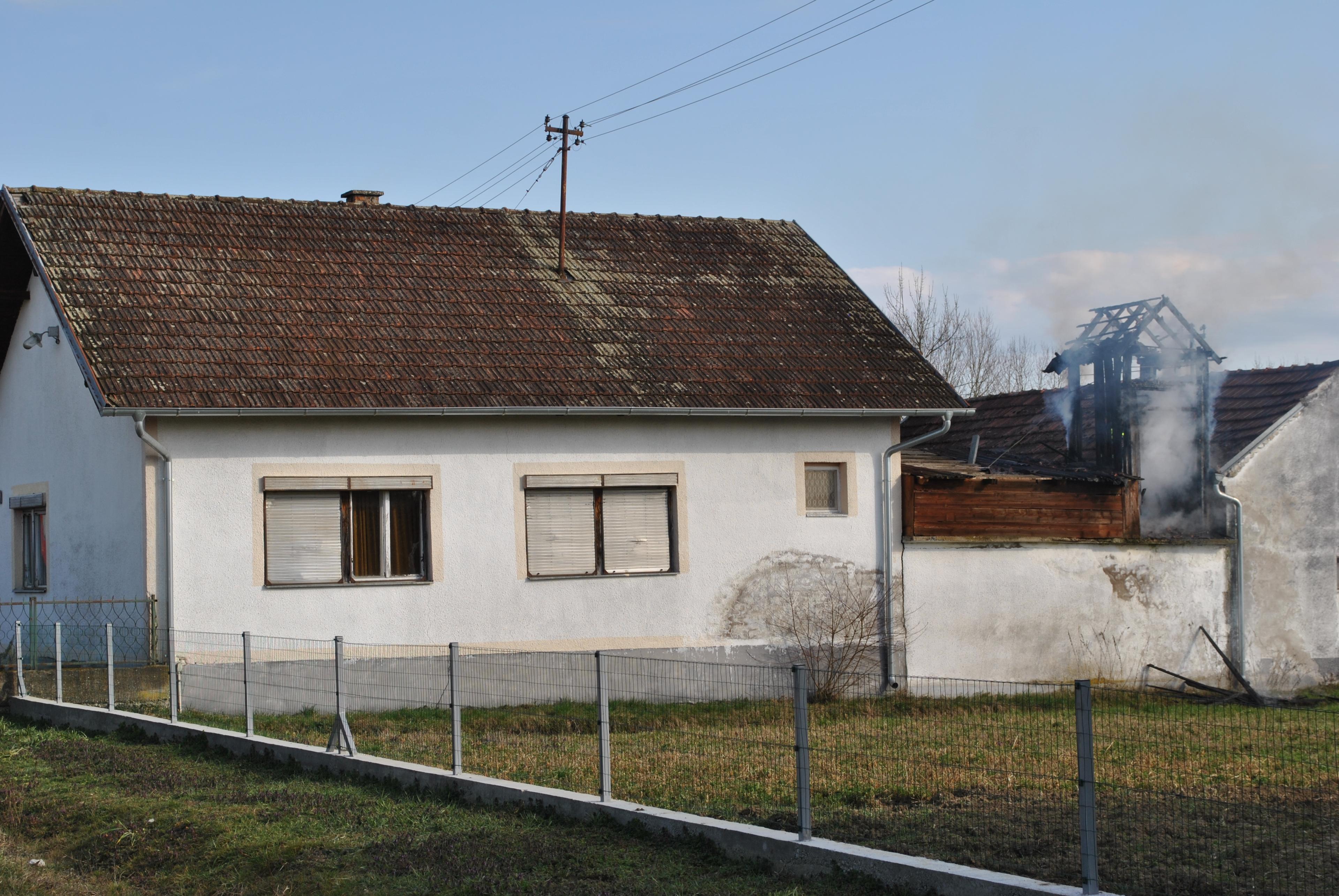 U Bok Jankovcu se zapalila pušnica s mesom, šetači uz Savu spriječili tragediju
