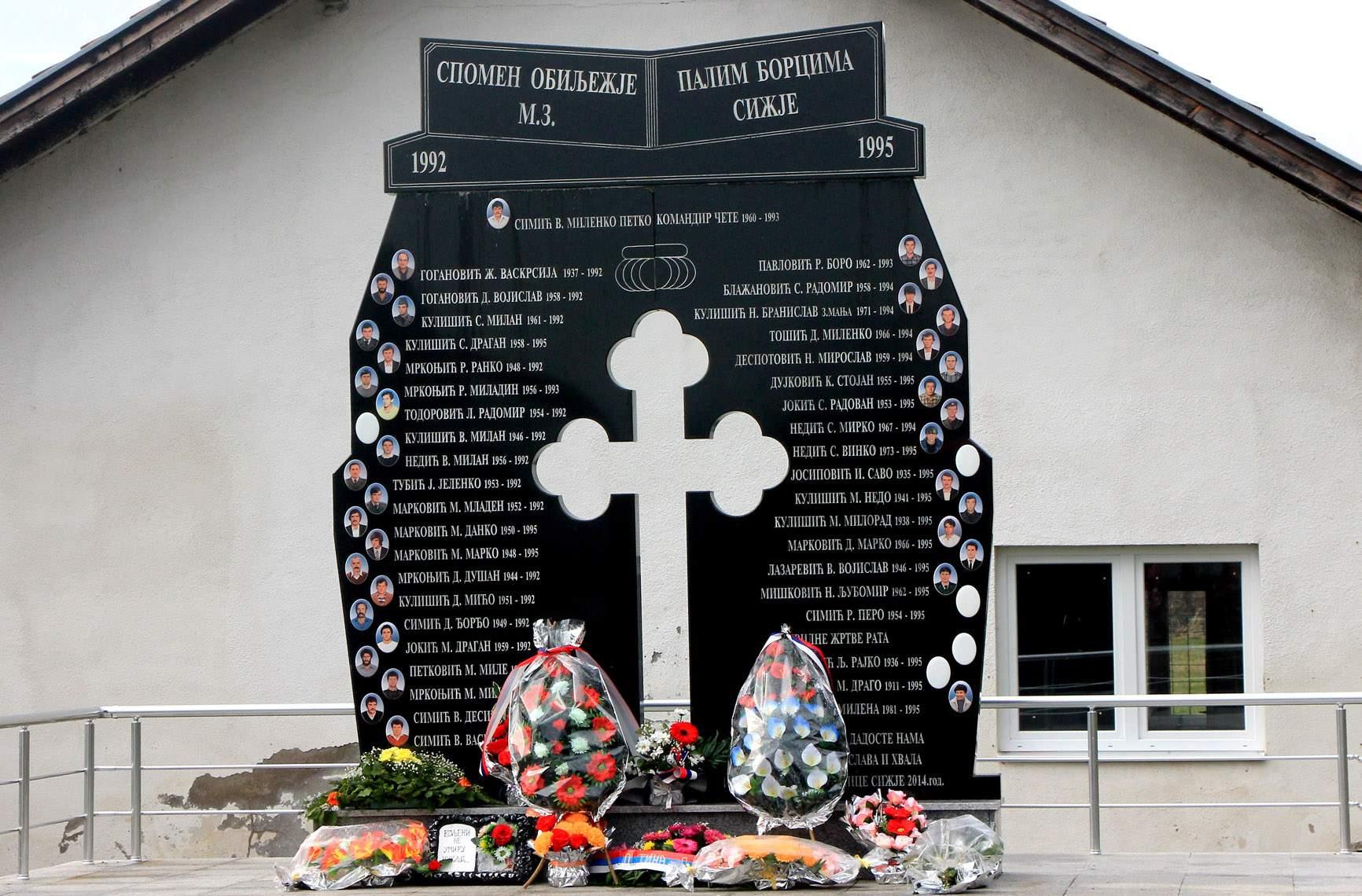 Na spomeniku imena osuđenih za genocid - Avaz