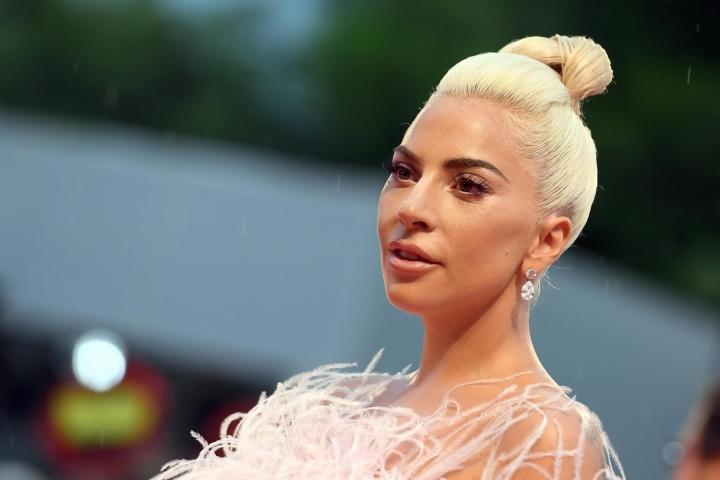 Lejdi Gaga se odlično snašla u ulozi italijanske bogatašice - Avaz