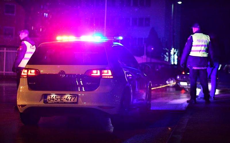 Stravična nesreća kod Drvara: Poginuo vozač Mercedesa, dvoje teško povrijeđeno