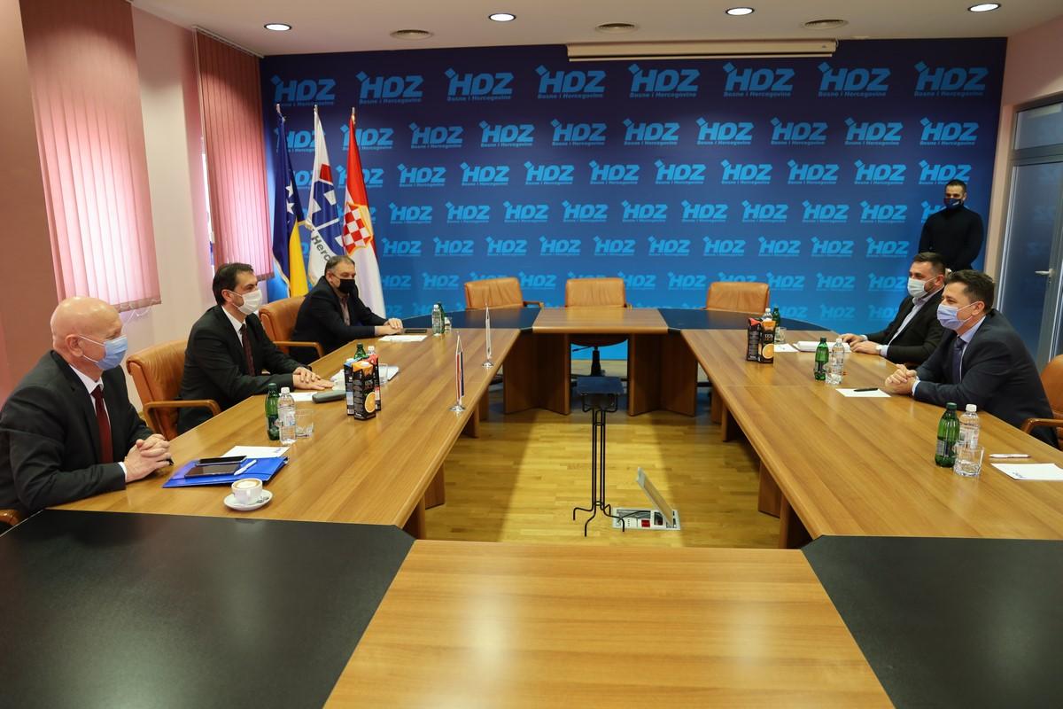 Sa sastanka stranačkih delegacija - Avaz