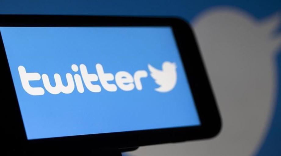 Twitter seeks public input on approach to world leaders