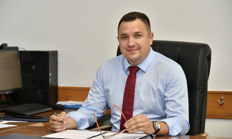 Smijenjen ministar za ljudska prava i izbjeglice BiH Miloš Lučić