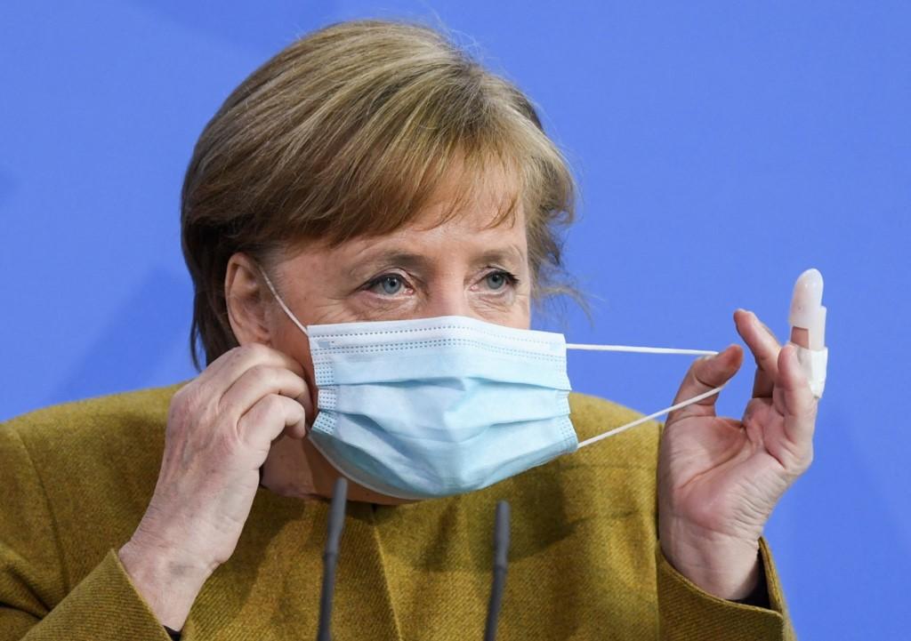 Angela Merkel će sutra primiti AstraZeneca vakcinu
