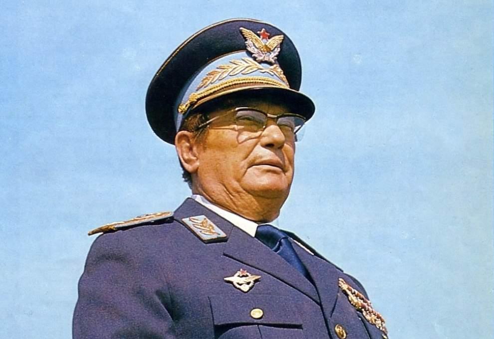 lasić je čuven i po ocjeni da Josip Broz Tito nije bio diktator, već autokratski vladar koji je moć znao koristiti tako da ne izgleda kao diktatura - Avaz