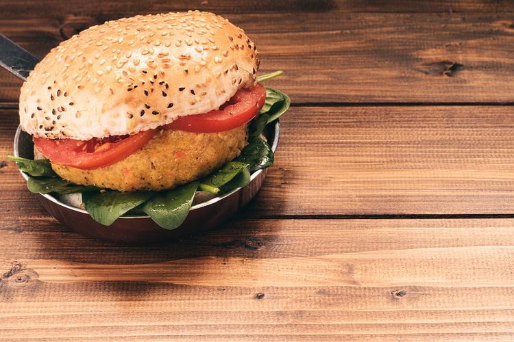 Restoran nudi besplatne hamburgere godinu dana, uz jedan uslov