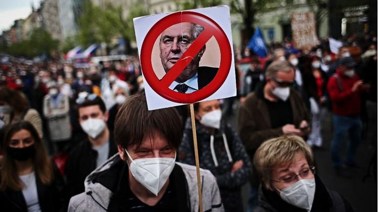 Protesti u Češkoj protiv predsjednika Zemana: Izražava proruske stavove