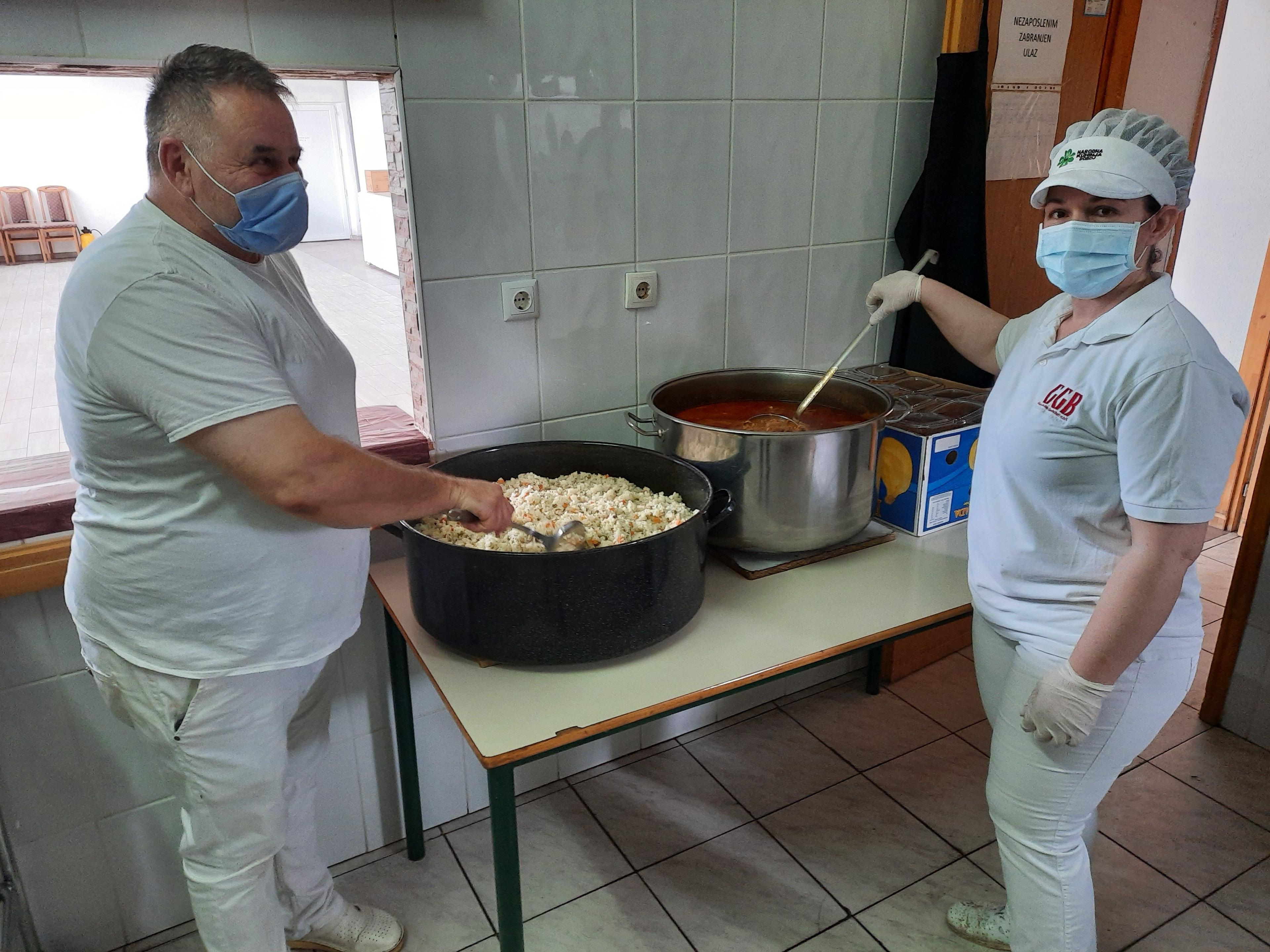 Husičić i Pavlović: Pripremaju ukusna jela svakog dana - Avaz