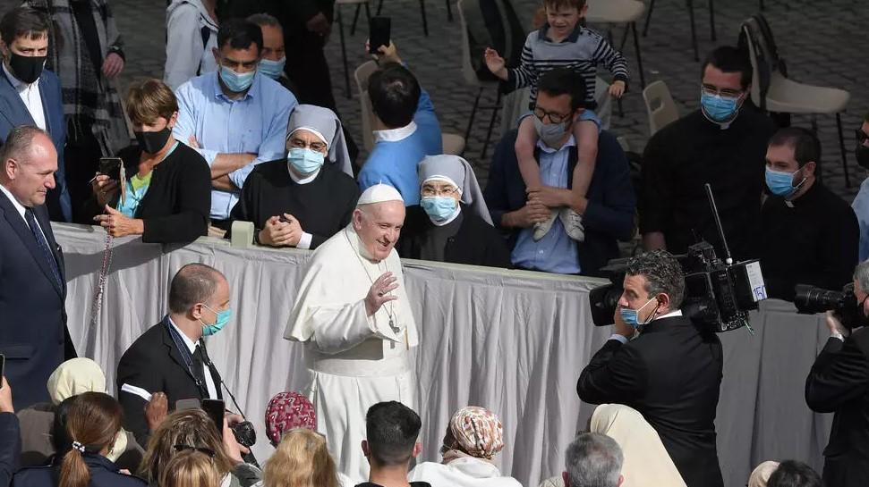 Pope's joy as he resumes audience with public