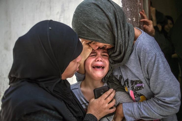 Suze djece Gaze obilaze svijet - Avaz