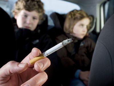Pušenje bi trebalo biti zabranjeno i u privatnim automobilima u kojima sjede maloljetnici - Avaz