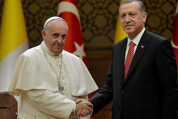 Erdogan urges pope to help end Israel's 'massacre'