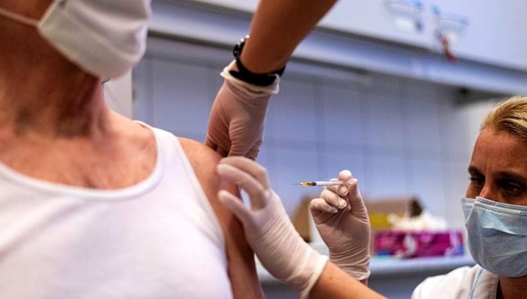 Slovenska firma novčano nagrađuje radnike koji su se vakcinisali protiv korone