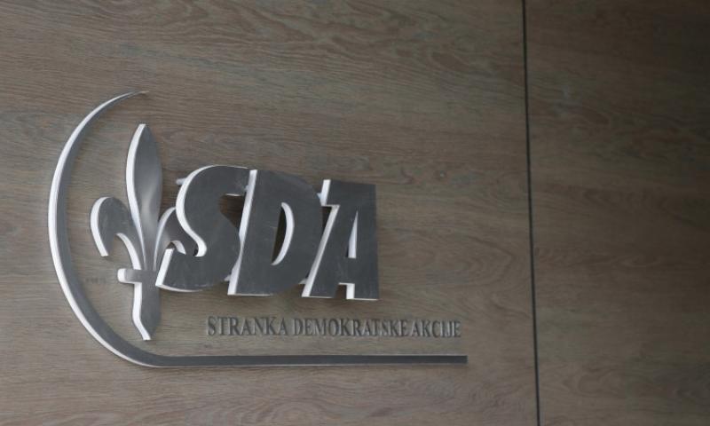 SDA: Konaković tajkunima koji stoje iza njega omogućio betonizaciju, urbicid i uništavanje Sarajeva