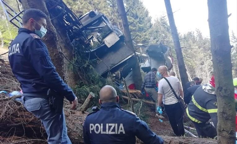 Svjedoci tragedije u Italiji: Čuli smo jak prasak, a onda vidjeli kablove kako lete