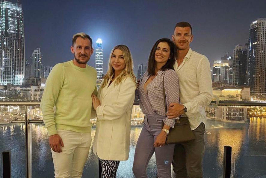 Džeko i Hajrović sa suprugama uživaju u Dubaiju, sjajno se snašli za gledanje utakmice