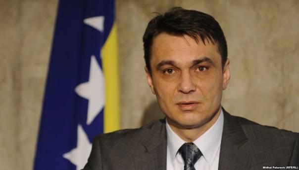 Danas presuda Sadiku Ahmetoviću: Tereti se da je oštetio budžet