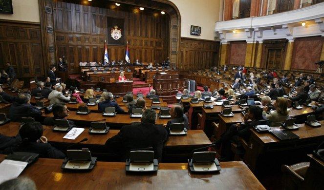 Skupština Srbije usvojila prijedlog za promjenu Ustava