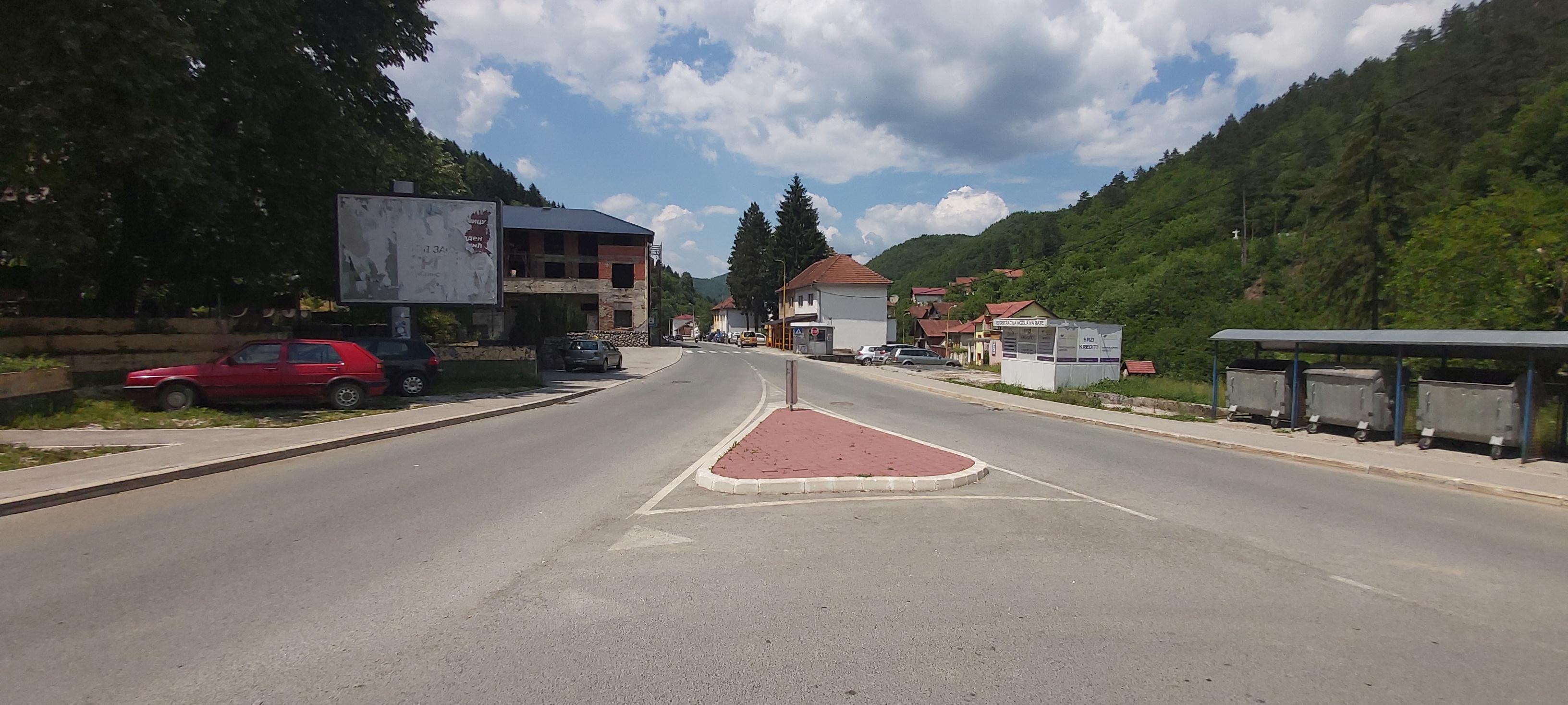 Puste ulice Srebrenice - Avaz