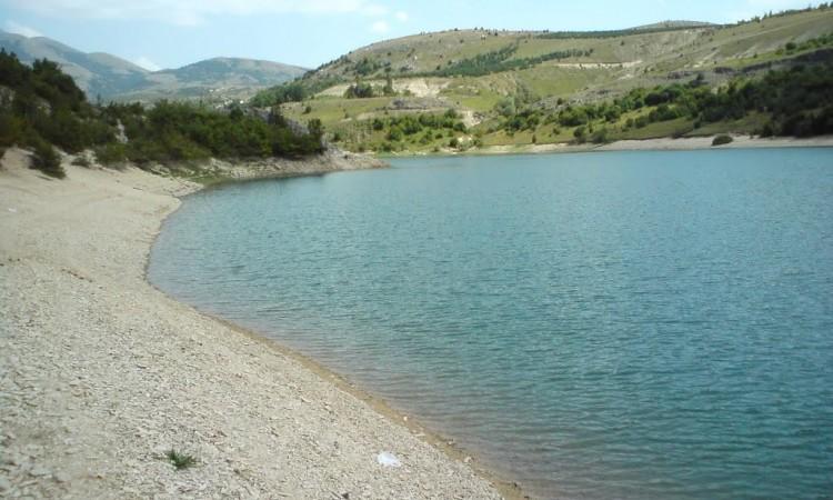 Iz jezera Mandek kod Livna izvučeno tijelo utopljenika