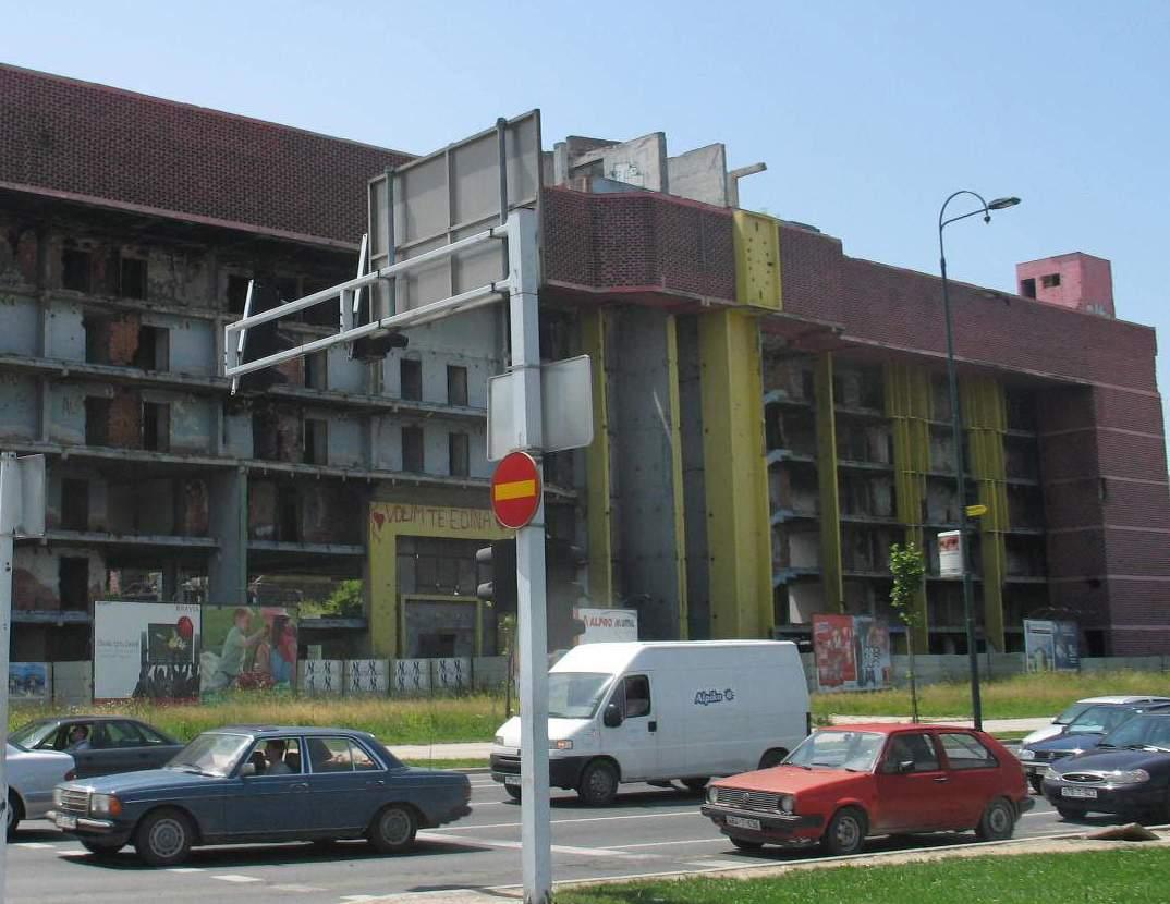 Dom penzionera u Nedžarićima: Devastiran i godinama ruglo glavnog grada - Avaz