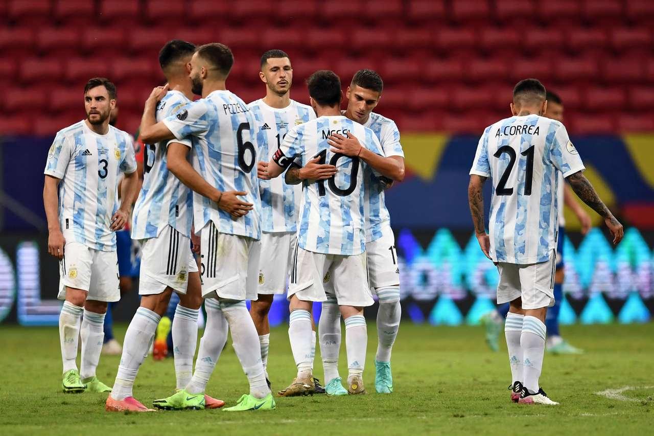 Argentina i Čile u četvrtfinalu , Mesi stigao Maskerana
