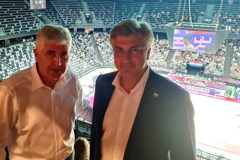 Čović bodrio košarkaše Hrvatske i s Plenkovićem razgovarao o Izbornom zakonu