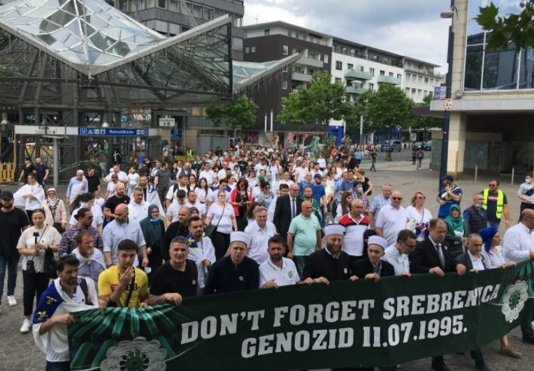 U Dortmundu održan Marš mira za žrtve genocida u Srebrenici