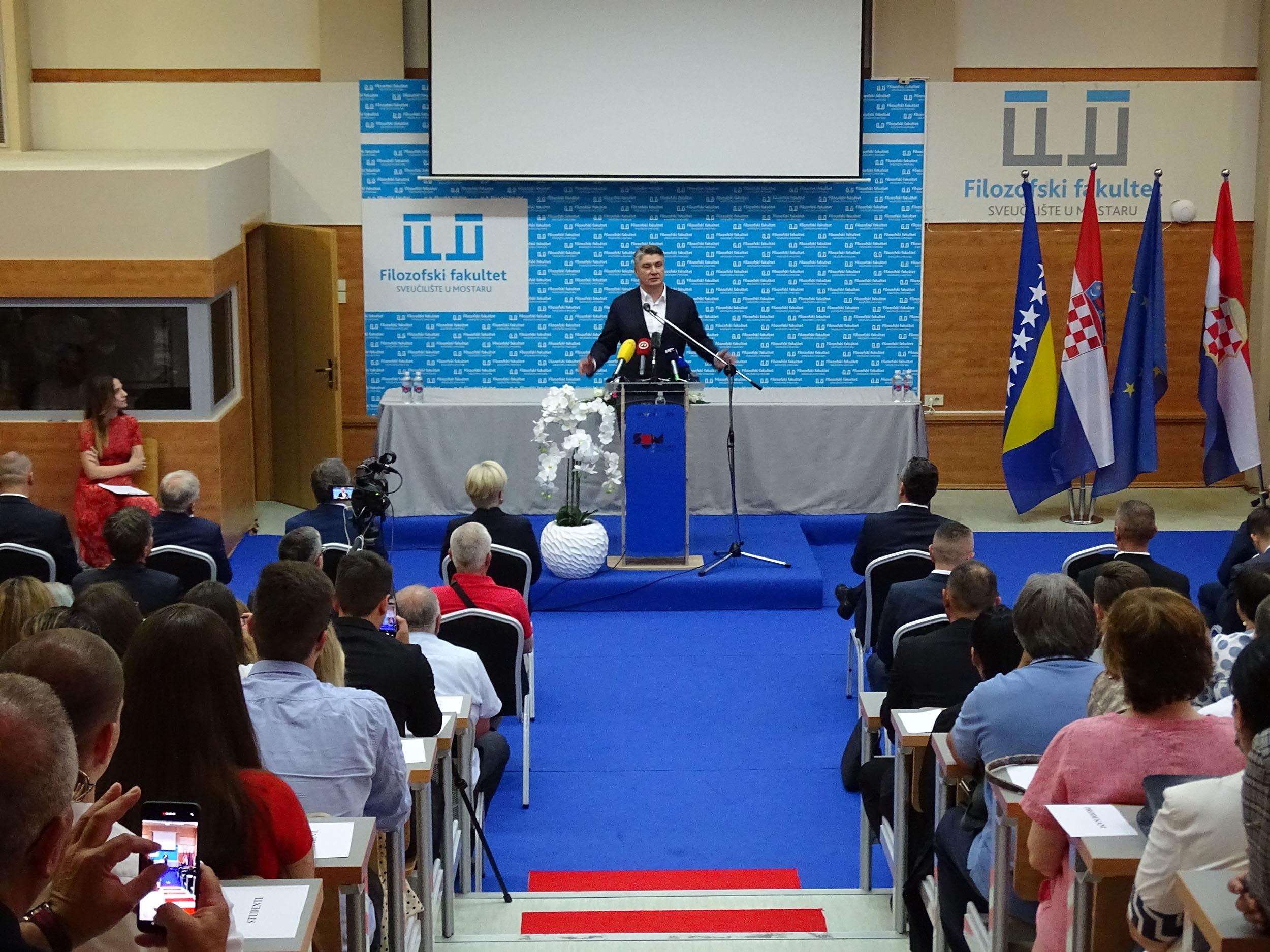 Održao predavanje studentima Sveučilišta - Avaz