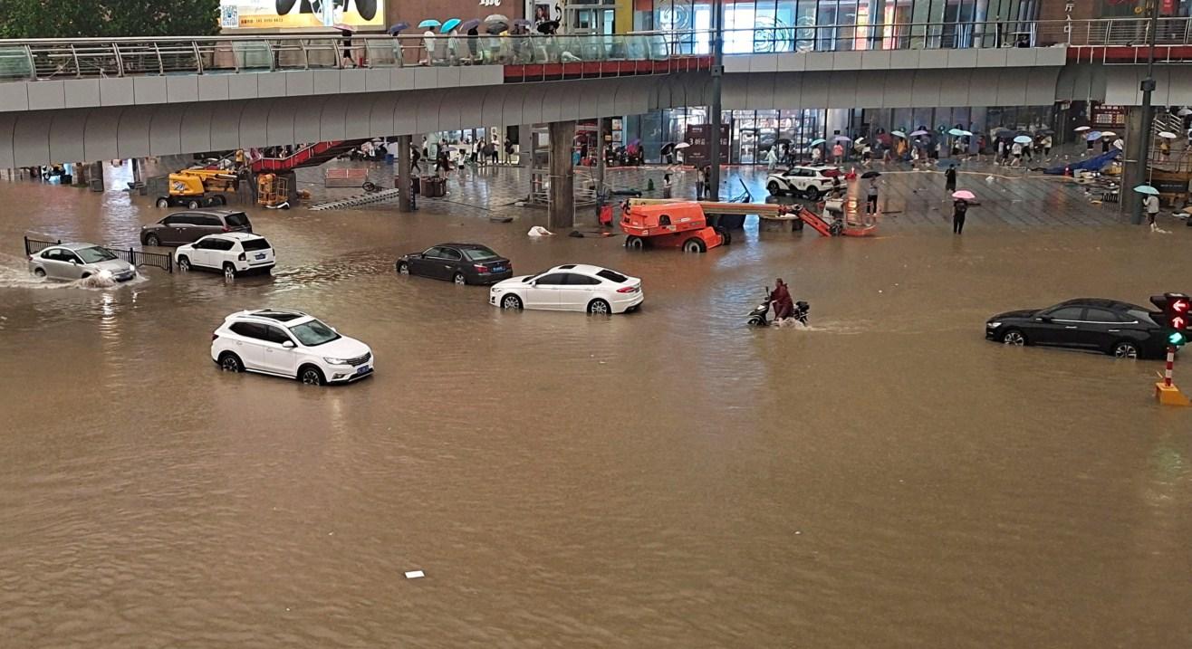 Poplavljeni gradovi - Avaz