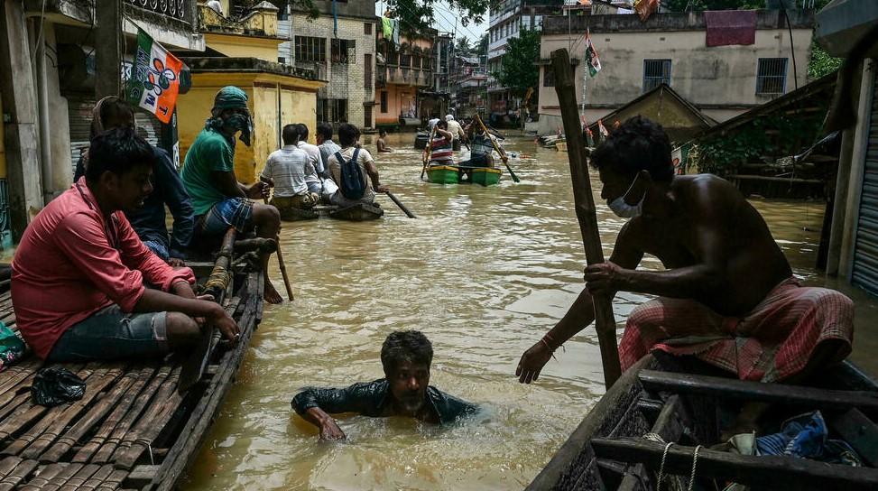Sixteen more killed, dozens rescued in India's monsoon deluge