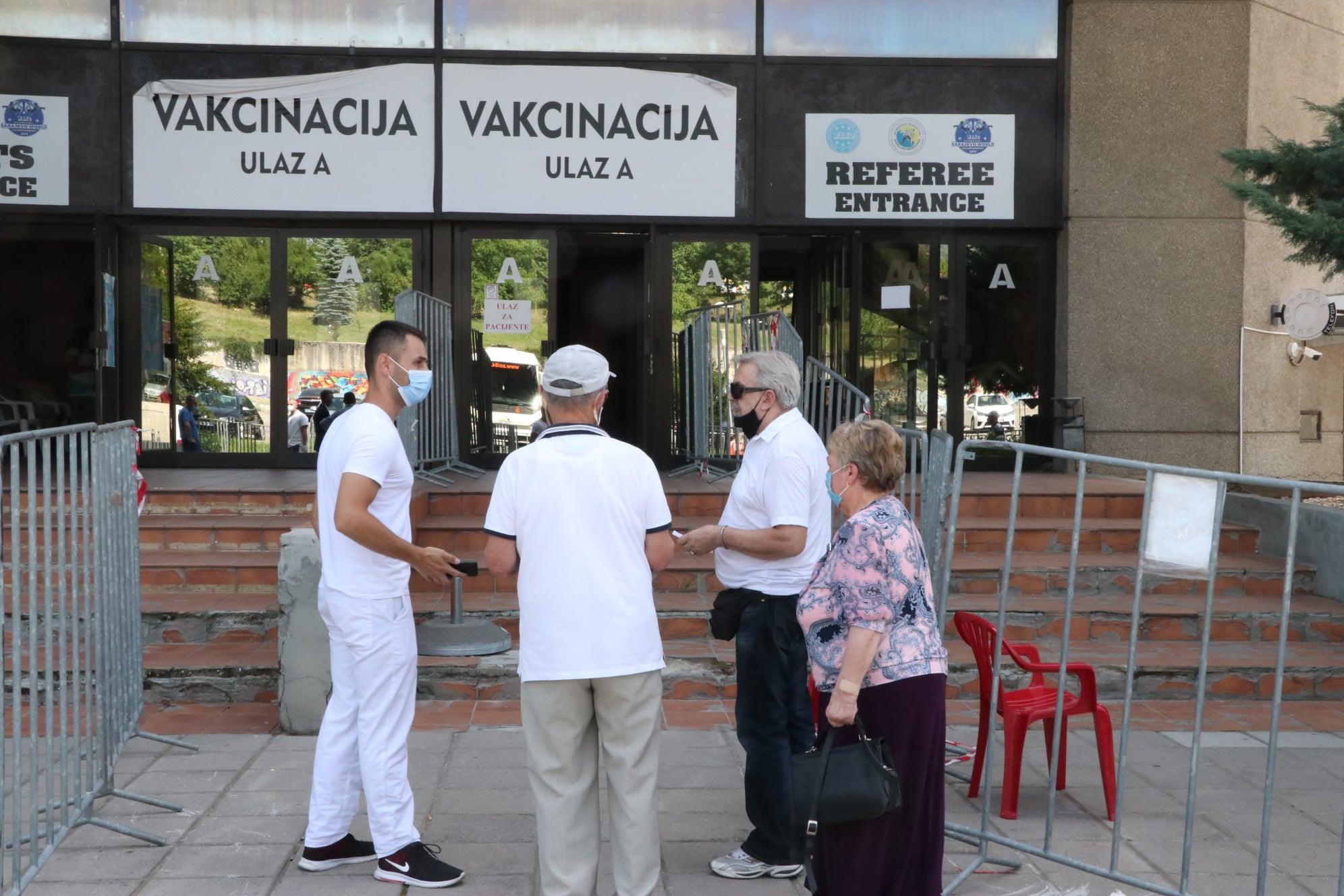 Poziv građanima koji su se vakcinisali izvan BiH da se revakcinišu u Zetri