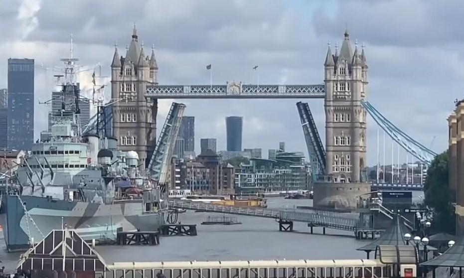 Tower Bridge  u Londonu - Avaz