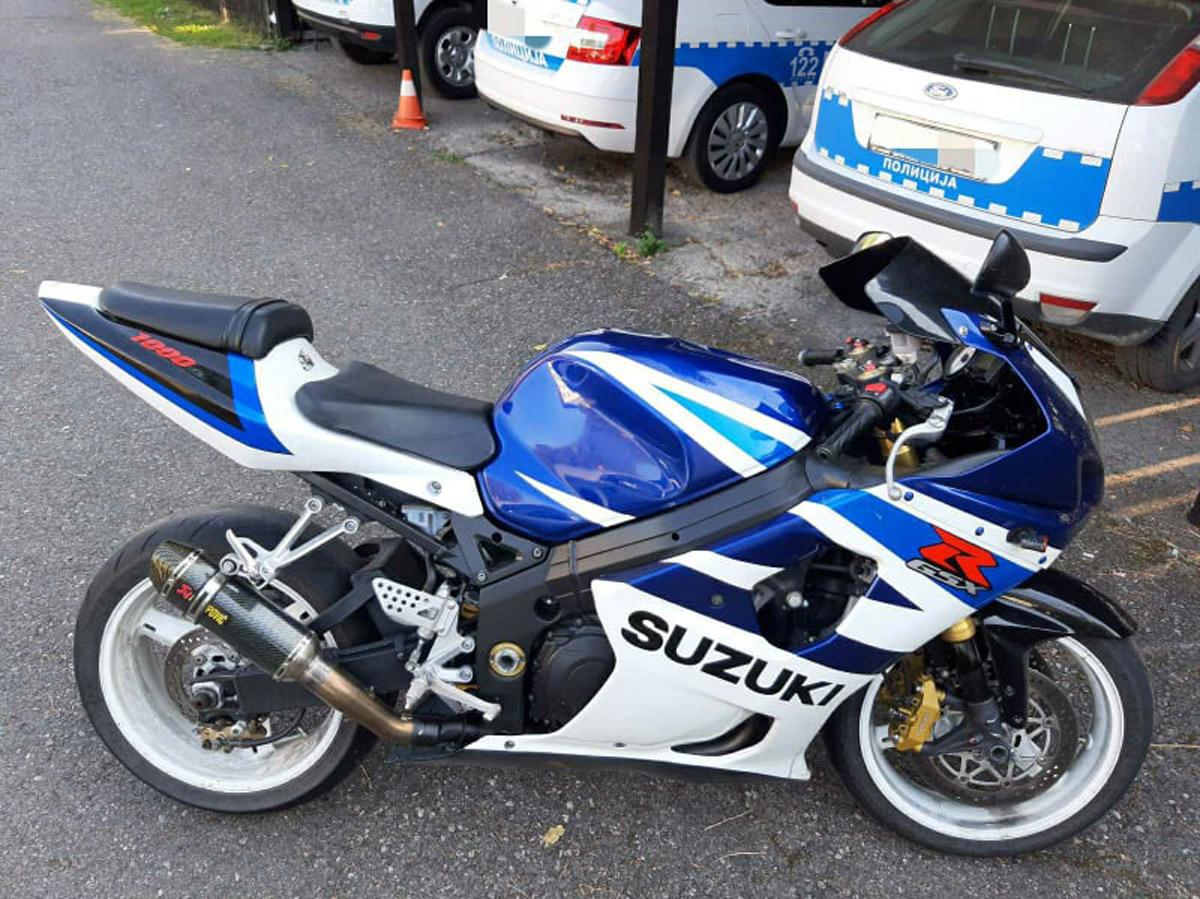 Maglajliji oduzet Suzuki, napravio dug od 11.405 KM neplaćenih kazni