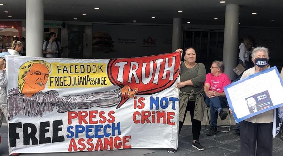 Švedska: Protest podrške Julianu Assangeu