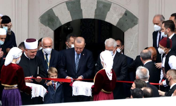 Turkish President Erdogan opens the renovated Baščaršija Mosque