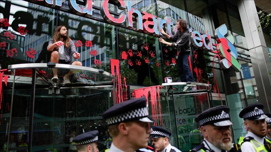 Climate change protesters target London's financial center