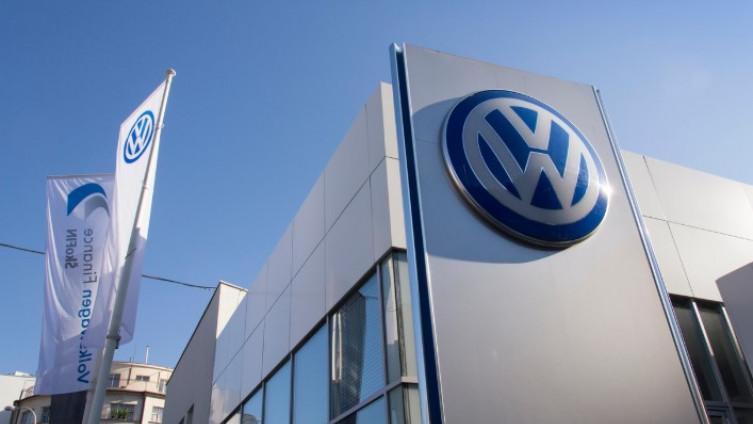 Volkswagenova uprava razljutila bivšeg kancelara Šredera: Odlučili da pošalju u historiju jedan od najpopularnijih proizvoda