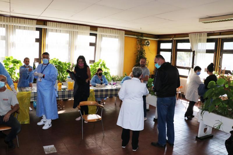 Imunizacija uposlenika GRAS-a: Posjetio ih ministar Šteta - Avaz
