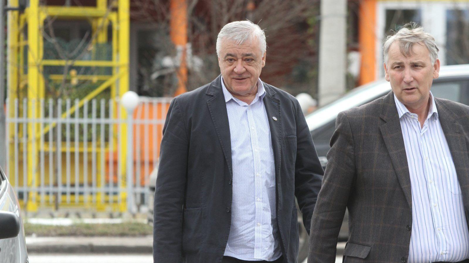 Milomir Savčić sa advokatom Miodragom Stojanovićem - Avaz