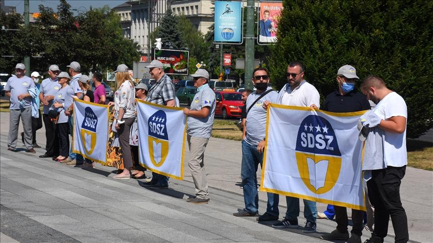 Sindikat državnih službenika i zaposlenika u institucijama BiH u julu je održao proteste - Avaz
