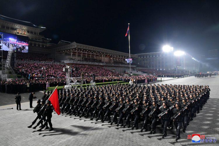 Pogledajte vojnu paradu u Sjevernoj Koreji