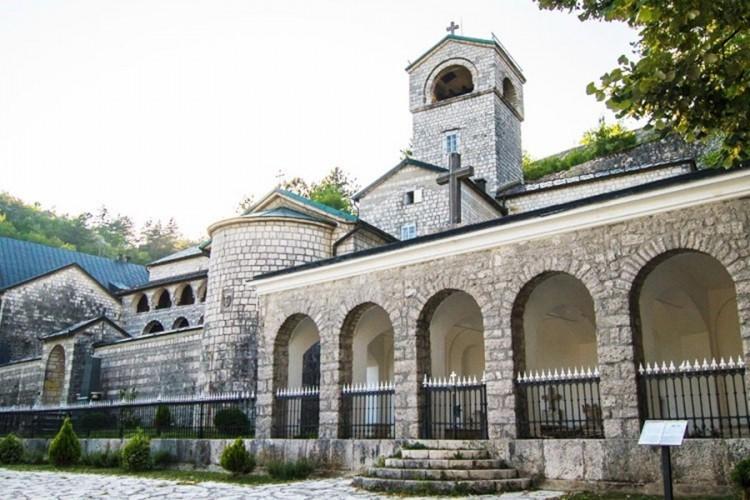 Manastir prepisali na ime Vlade Crne Gore - Avaz
