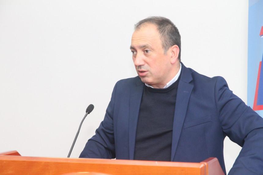 Igor Crnadak, potpredsjednik PDP-a i poslanik u Narodnoj skupštini RS - Avaz