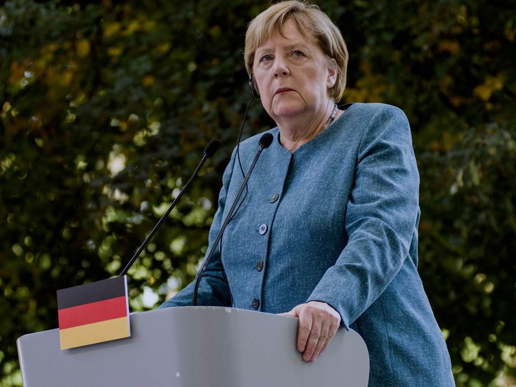 Merkel: Njen mandat formalno završava s konstituirajućom sjednicom novog Bundestaga - Avaz