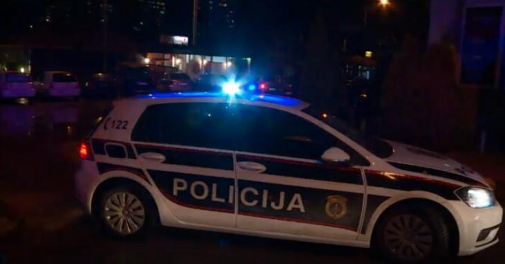 Automafija ne spava: Pokušaj krađe automobila u Sarajevu, lopovima se ugasio Golf, dizali i haubu