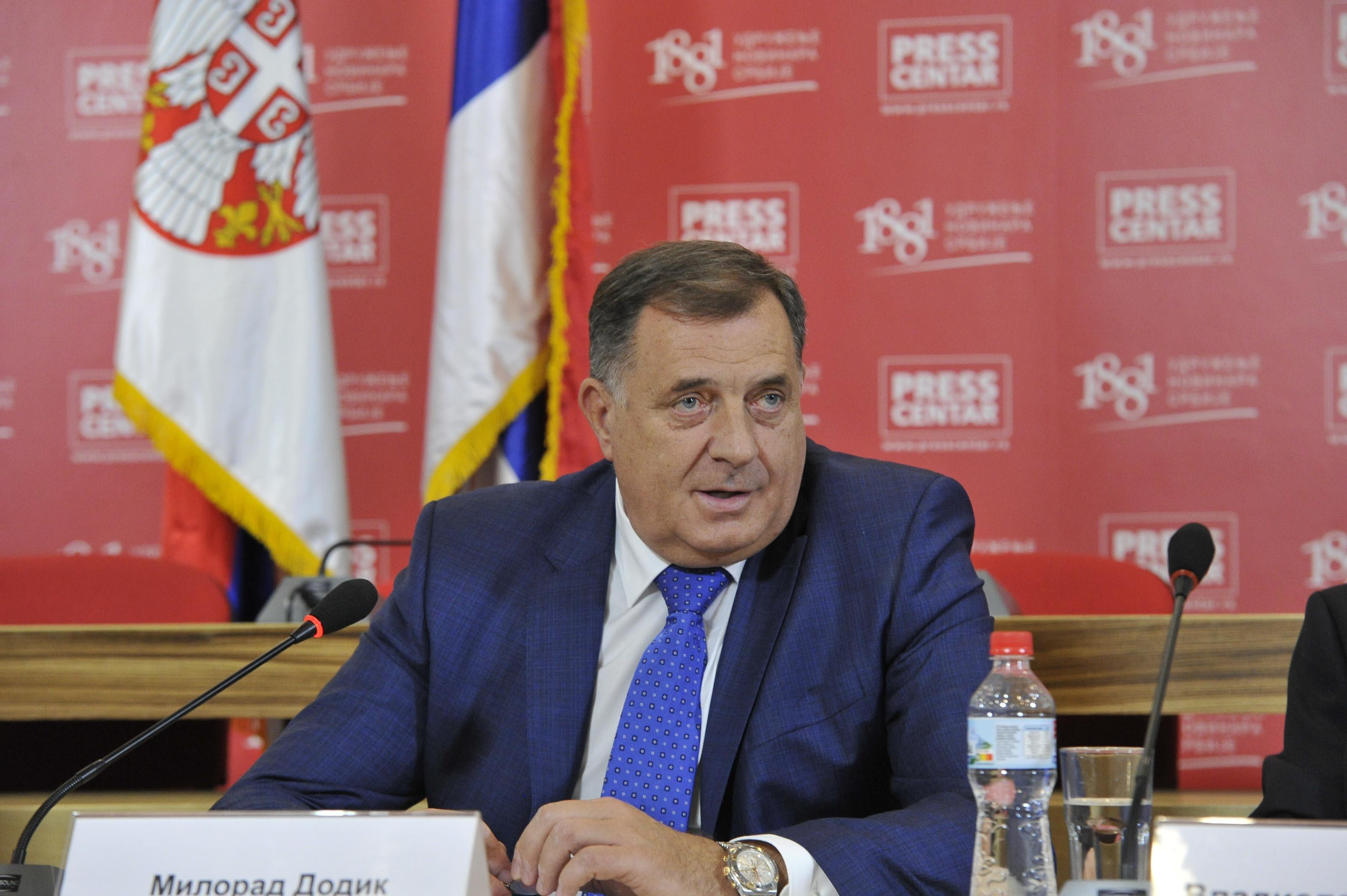 Dodik: Naša jedina bezrezervna politika je apsolutno poštovanje Ustava BiH - Avaz