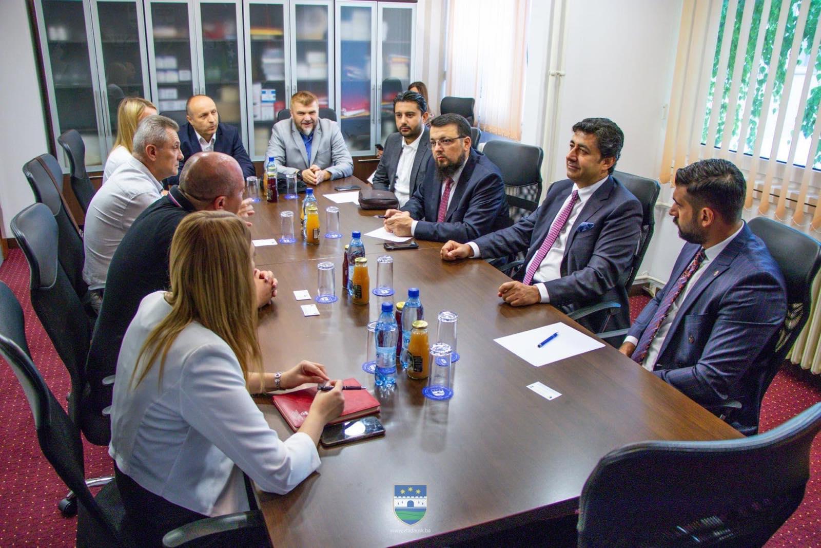 Premijer USK i gradonačelnik Bihaća na sastanku sa potencijalnim investitorima - Avaz